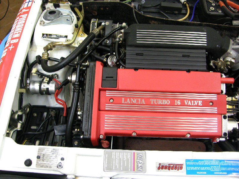 Lancia Delta Evoluzione 053.jpg